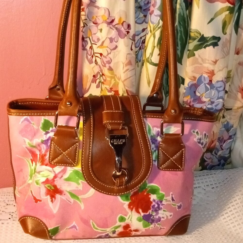 CHAPS DOUBLE-SIDED COLORFUL FLORAL PINK WITH BROWN TRIM HANDBAG